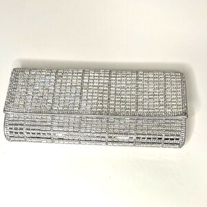 Glamorous Silver Sparkling Crystal Evening Clutch